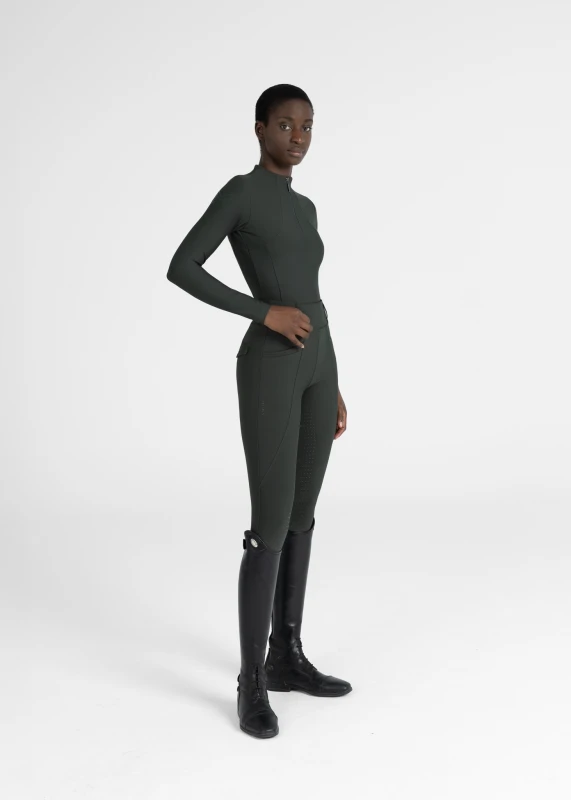 WOM W25 1-2544.png